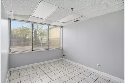 2071 Irving Park Road, Hanover Park, IL 60133 - Photo 31