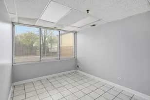 2071 Irving Park Rd, Hanover Park, IL 60133 - Photo 31