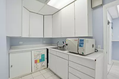 2071 Irving Park Road, Hanover Park, IL 60133 - Photo 25