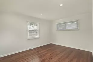 1913 Milton Ave, Northbrook, IL 60062 - Photo 19