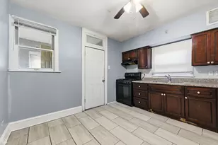 8111 S Manistee Ave, Chicago, IL 60617 - Photo 13