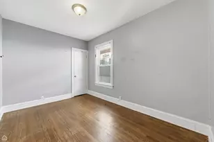 8111 S Manistee Ave, Chicago, IL 60617 - Photo 7