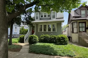 4709 N Knox Ave, Chicago, IL 60630 - Photo 1