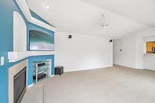 2267 Vanderbilt Dr, Geneva, IL 60134 - Photo 7