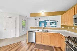 2267 Vanderbilt Dr, Geneva, IL 60134 - Photo 9
