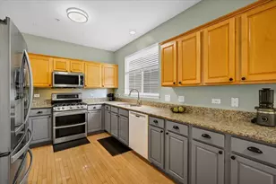 2631 N Greenwood Ave, Arlington Heights, IL 60004 - Photo 3