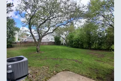 79 Brookstone Drive, Streamwood, IL 60107 - Photo 33