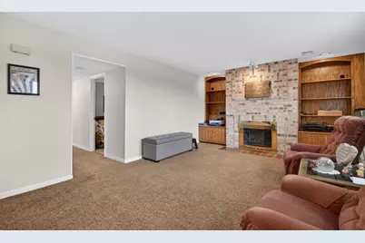 106 N Brookshore Drive, Shorewood, IL 60404 - Photo 9