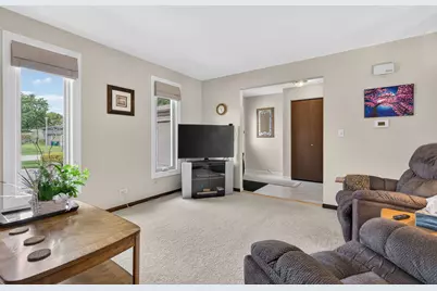106 N Brookshore Drive, Shorewood, IL 60404 - Photo 3