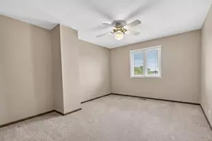 106 N Brookshore Dr, Shorewood, IL 60404 - Photo 11
