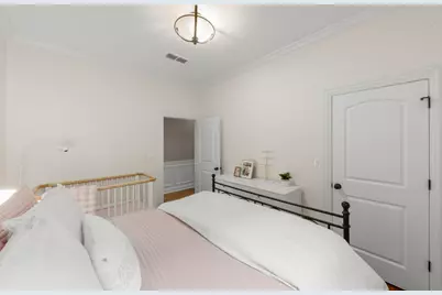 1130 W Diversey Parkway #4W, Chicago, IL 60614 - Photo 17
