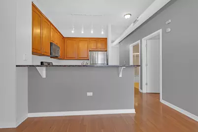 647 Metropolitan Way #508, Des Plaines, IL 60016 - Photo 15
