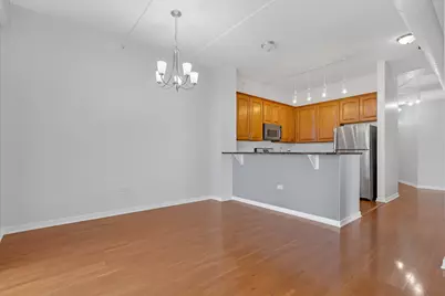 647 Metropolitan Way #508, Des Plaines, IL 60016 - Photo 5