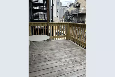 1538 W Fry Street, Chicago, IL 60642 - Photo 11