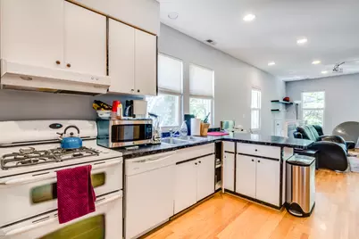 1538 W Fry Street, Chicago, IL 60642 - Photo 7