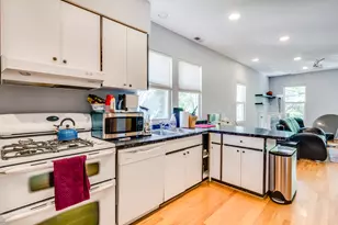 1538 W Fry St, Chicago, IL 60642 - Photo 7