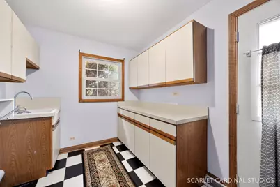 170 Shelley Lane, Wheaton, IL 60189 - Photo 17