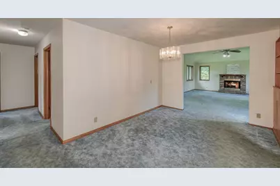 402 N First Street, Elburn, IL 60119 - Photo 7