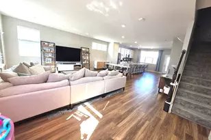2707 Lily Ln, Rolling Meadows, IL 60008 - Photo 7