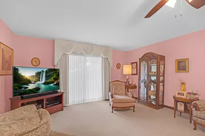 6313 Tamiami Drive, Downers Grove, IL 60516 - Photo 5