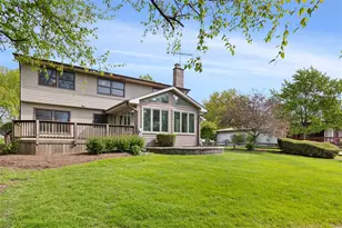 321 Ashwood Dr, Schaumburg, IL 60193 - Photo 23