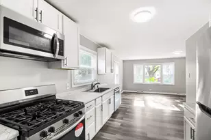 15013 Springfield Ave, Midlothian, IL 60445 - Photo 9