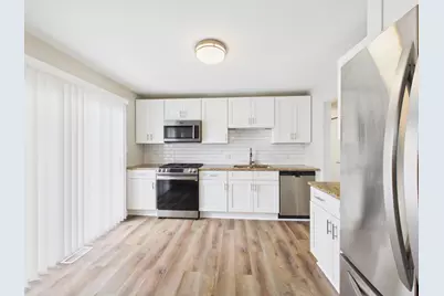 4360 Mumford Drive, Hoffman Estates, IL 60192 - Photo 15
