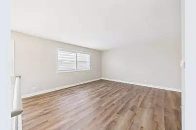 4360 Mumford Drive, Hoffman Estates, IL 60192 - Photo 5