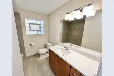 5547 N Central Avenue #1, Chicago, IL 60630 - Photo 17