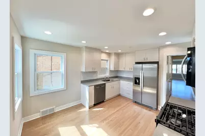 5547 N Central Avenue #1, Chicago, IL 60630 - Photo 11