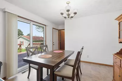 413 N East Street, Cambridge, IL 61238 - Photo 9