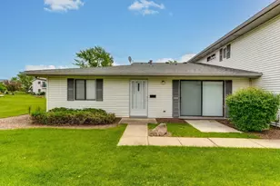 219 Kendrick Ct, Schaumburg, IL 60194 - Photo 3