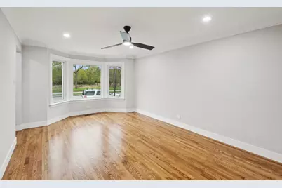 3737 N Cumberland Avenue, Chicago, IL 60634 - Photo 3
