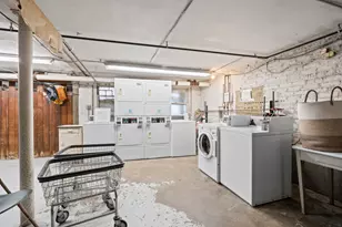 1221 W Jarvis Ave, Chicago, IL 60626 - Photo 11