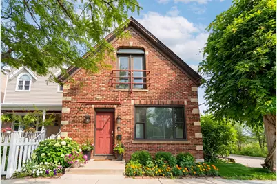 2331 N Elston Court, Chicago, IL 60614 - Photo 1