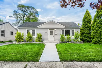 15013 Springfield Avenue, Midlothian, IL 60445 - Photo 1