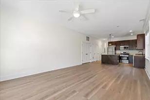 2500 Green Bay Rd, Evanston, IL 60201 - Photo 3