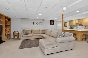 27W228 Heather Ln, Winfield, IL 60190 - Photo 23
