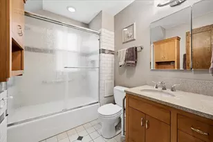 627 S East Ave, Oak Park, IL 60304 - Photo 13