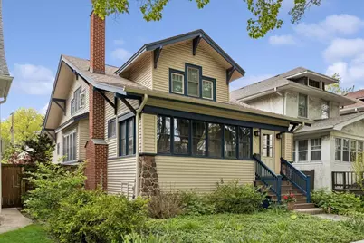 627 S East Avenue, Oak Park, IL 60304 - Photo 1