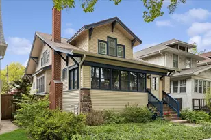 627 S East Ave, Oak Park, IL 60304 - Photo 1