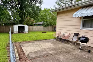 6 Blair Ct, Clifton, IL 61727 - Photo 27