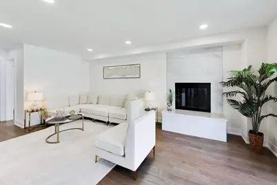 6850 Latrobe Avenue, Skokie, IL 60077 - Photo 9