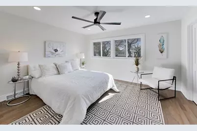 6850 Latrobe Avenue, Skokie, IL 60077 - Photo 21