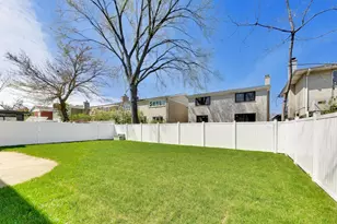 6850 Latrobe Ave, Skokie, IL 60077 - Photo 37