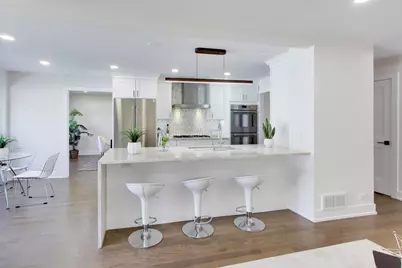 6850 Latrobe Avenue, Skokie, IL 60077 - Photo 3
