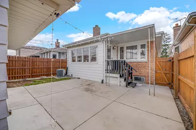 7520 W Carmen Avenue, Harwood Heights, IL 60706 - Photo 27