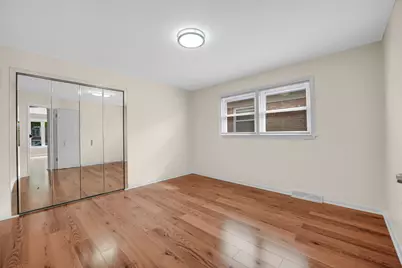 7520 W Carmen Avenue, Harwood Heights, IL 60706 - Photo 9