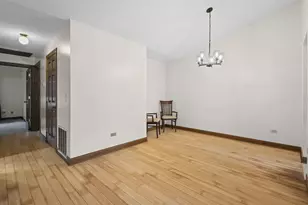 338 Essex Ct, Wood Dale, IL 60191 - Photo 5