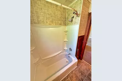 426 S Locust Street, Flora, IL 62839 - Photo 37